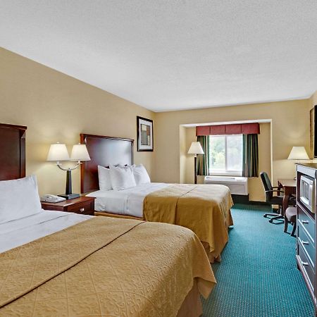 Hotel Ramada By Wyndham Kittery Exterior foto